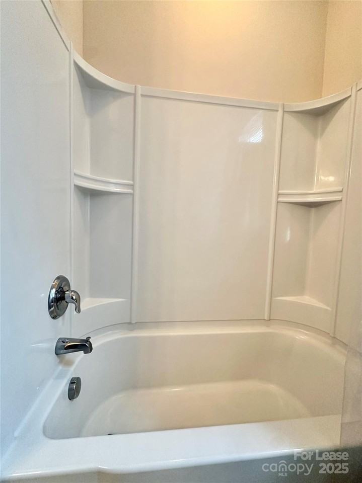 4531 Hubbard Falls Dr - Photo 7 of 32