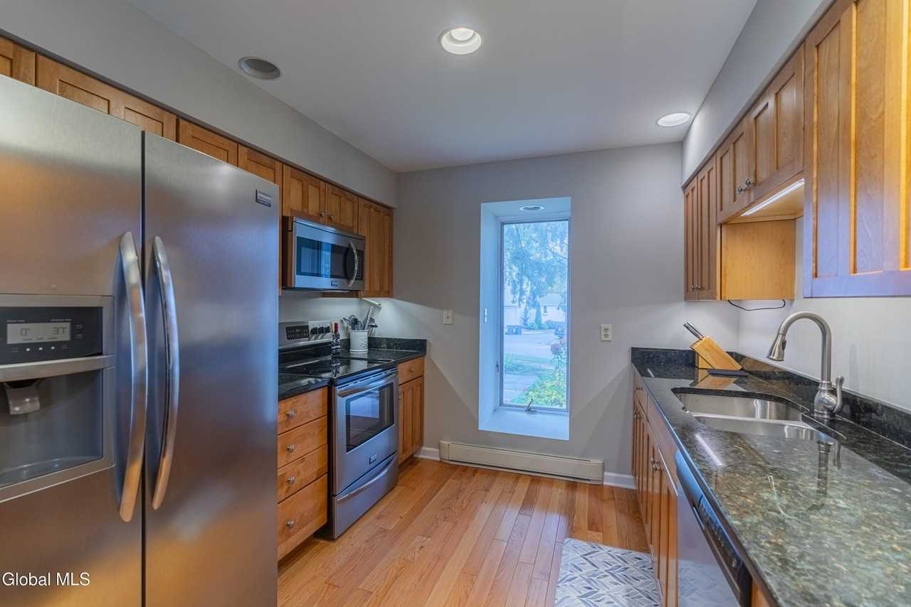 28 White St #28 - Photo 7 of 29