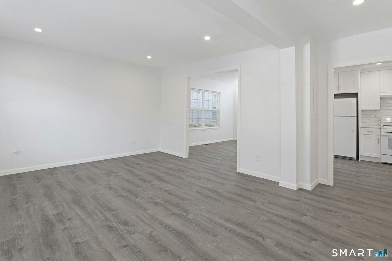 377 Hope St - Photo 7 of 22