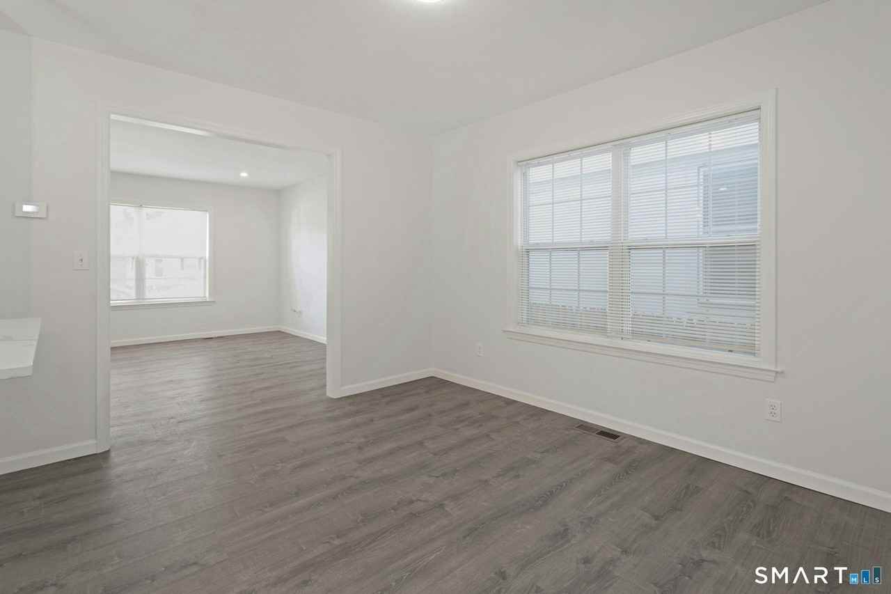 377 Hope St - Photo 5 of 22