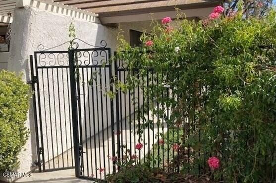 1232 Landsburn Cir - Photo 2 of 19