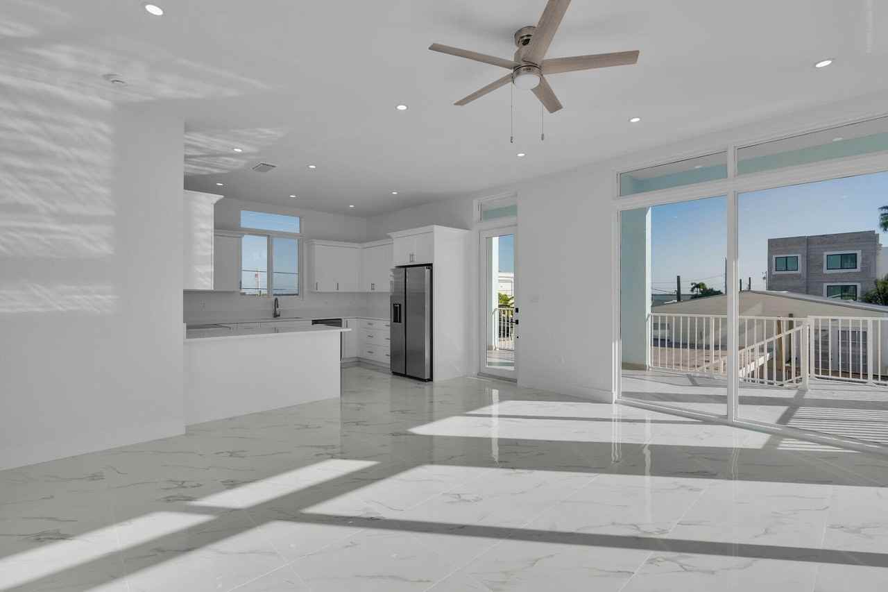 31368 Avenue I - Photo 4 of 47