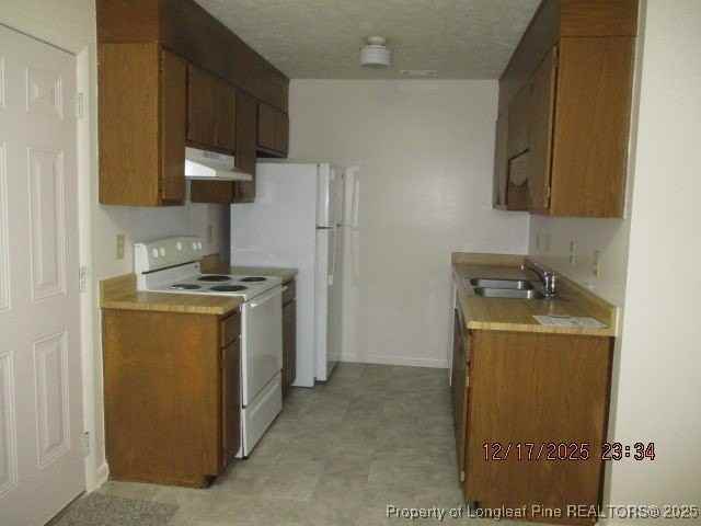 1954 Glenwick Dr - Photo 5 of 10