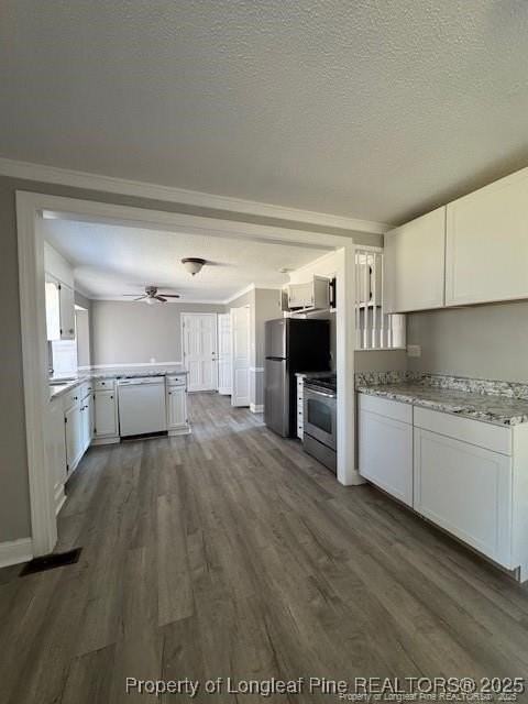 5904 Lake Terrace Ct - Photo 2 of 9