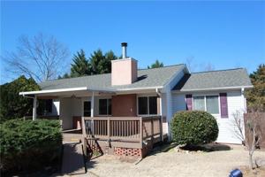 featured image of 1825 Skyline Dr