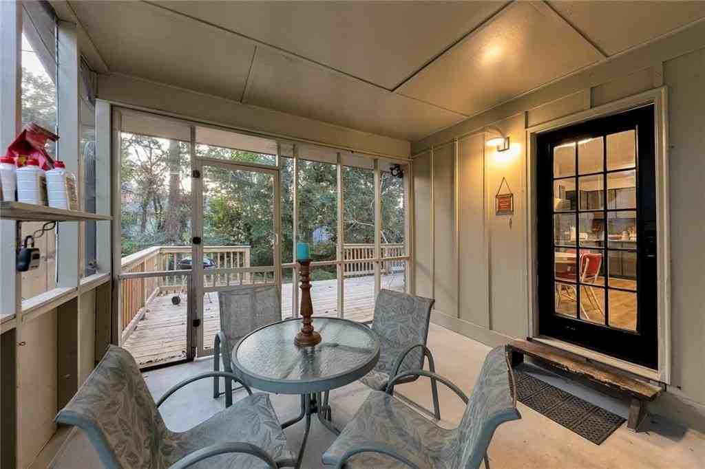 3390 Creek Valley Dr Se - Photo 2 of 30