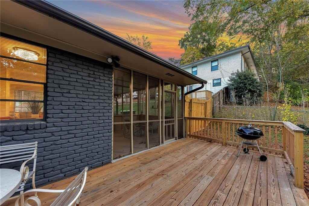 3390 Creek Valley Dr Se - Photo 3 of 30