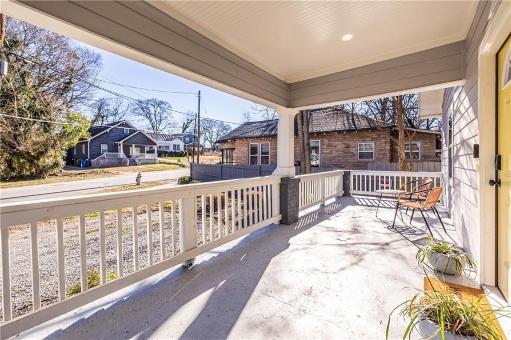 988 Mayson Turner Rd Nw - Photo 4 of 48