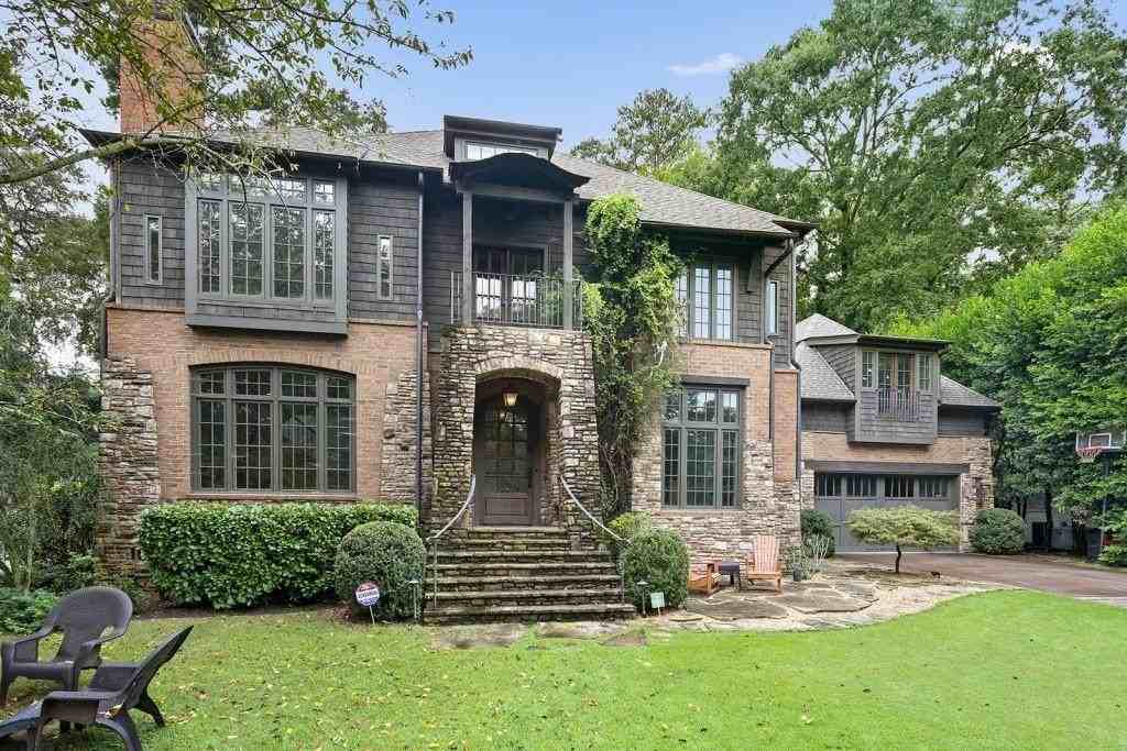 1692 Friar Tuck Rd Ne - Photo 3 of 41