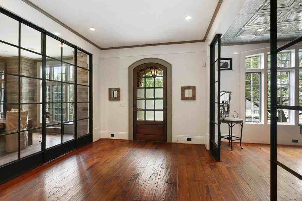 1692 Friar Tuck Rd Ne - Photo 4 of 41