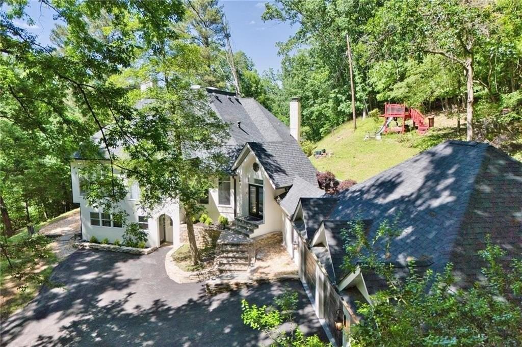 6550 Powers Ferry Rd - Photo 5 of 36