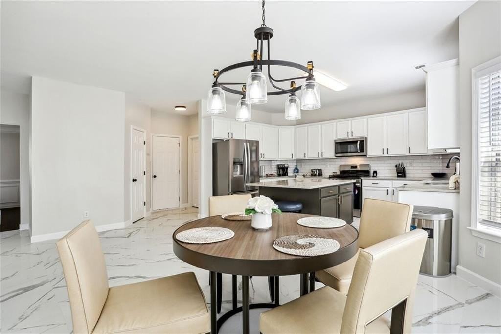 5161 Madison Green Dr Sw - Photo 4 of 40