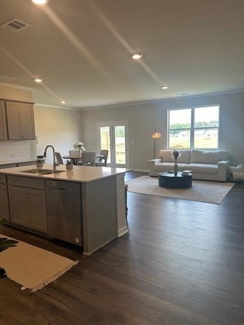 2411 Bayberry St - Photo 4 of 28