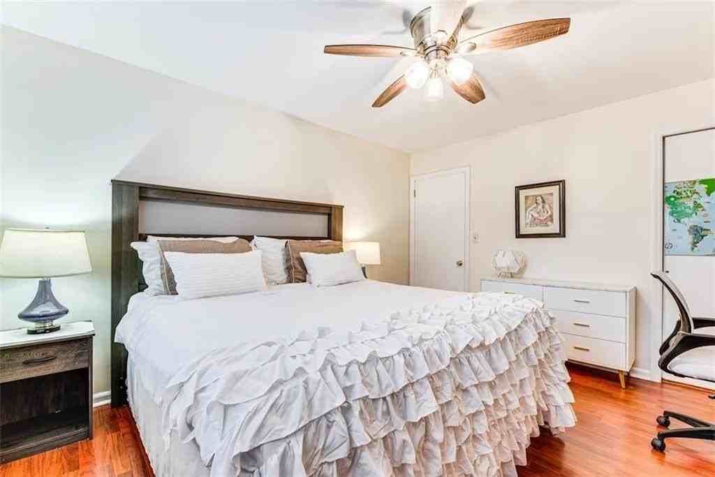 841 Artwood Rd Ne Unit 841 #841 - Photo 2 of 24