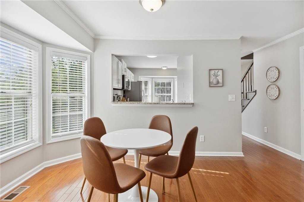 5212 Laurel Bridge Dr Se - Photo 7 of 41