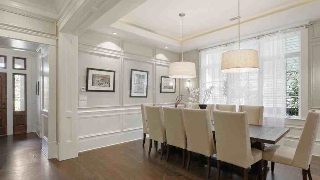 1013 Euclid Ave Ne - Photo 7 of 30