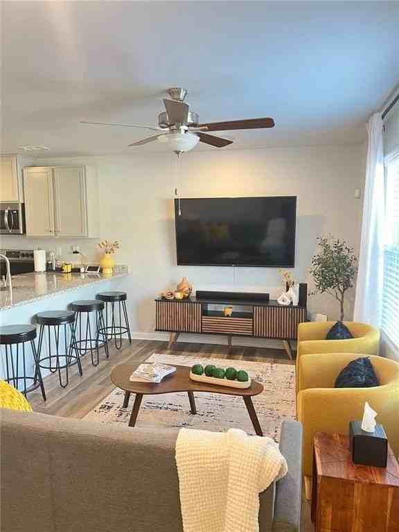 4680 Parkway Cir - Photo 3 of 21