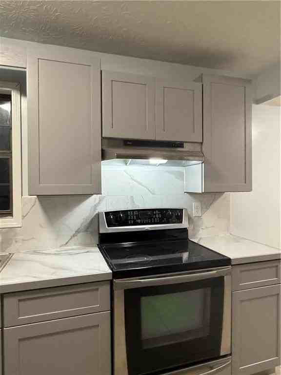 4475 Longley Ln - Photo 4 of 10