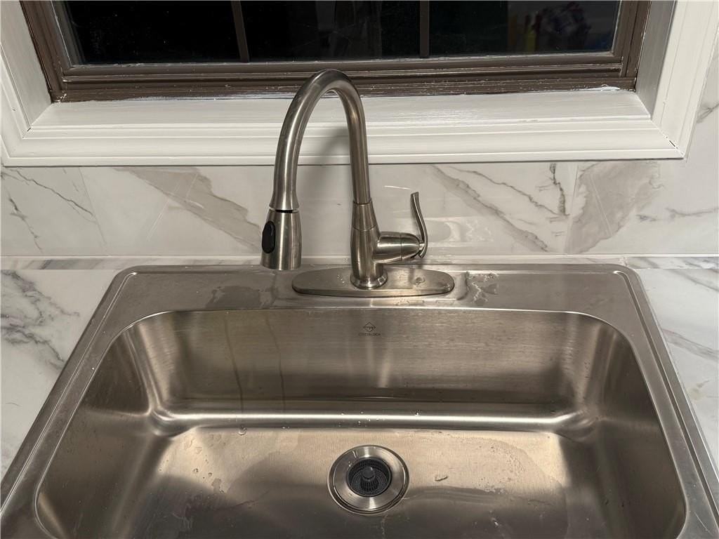 4475 Longley Ln - Photo 5 of 10