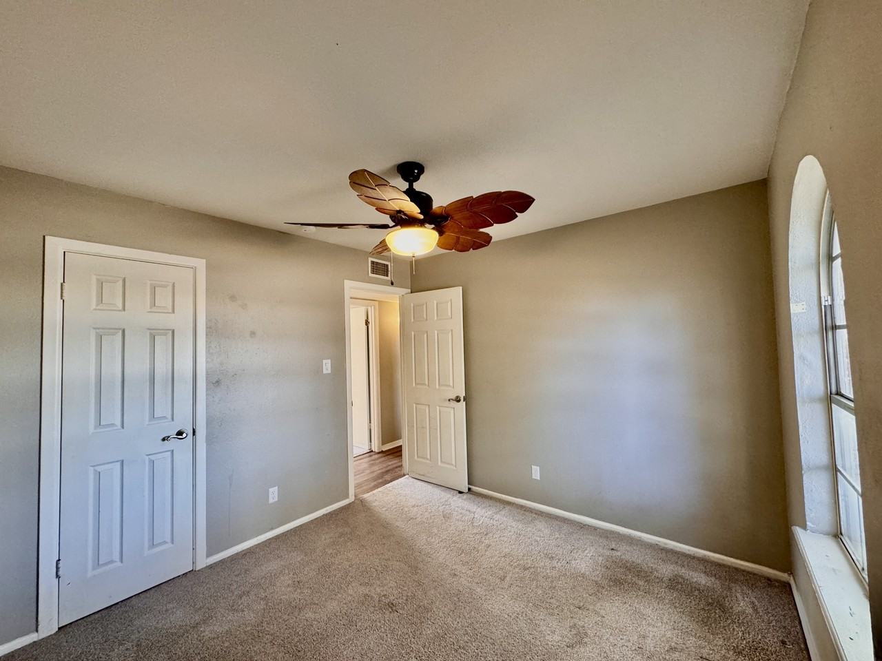 5122 Fairway Blvd #1 - Photo 4 of 39