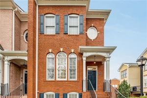 featured image of 2586 Brookhaven Chase Ln Ne