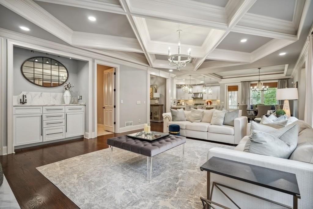 1930 Northside Dr Nw - Photo 7 of 34