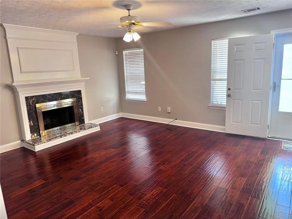 1035 Arborhill Ln - Photo 3 of 18