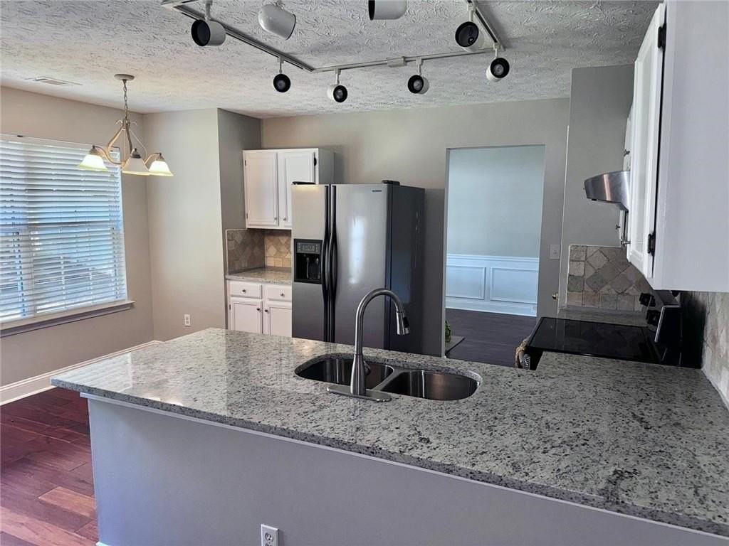 1035 Arborhill Ln - Photo 7 of 18