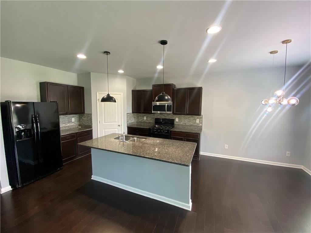 5224 Cantbury Way - Photo 4 of 24