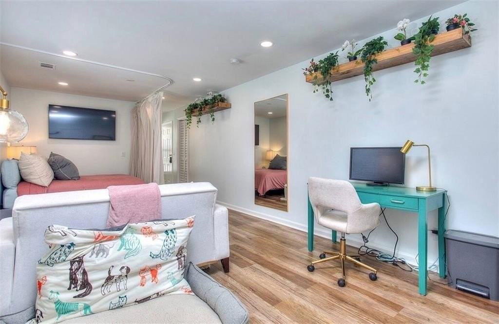 1288 Lucile Ave Sw Unit B #B - Photo 7 of 13