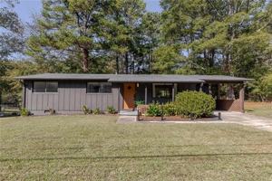 featured image of 111 Robinhood Dr