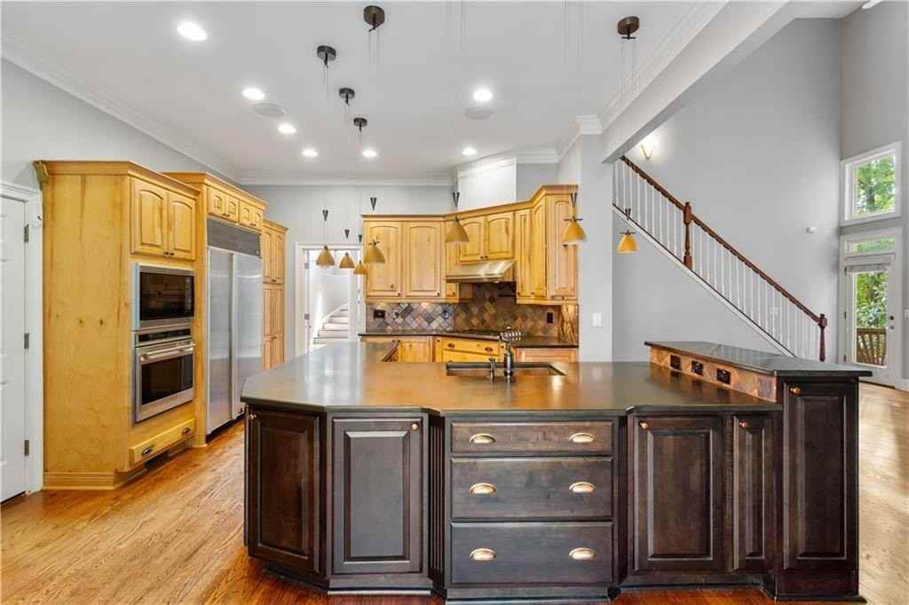 2456 Tyne Ter Se - Photo 3 of 20