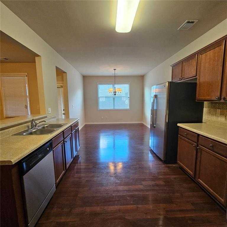 413 Fern Bay Dr Sw - Photo 5 of 16