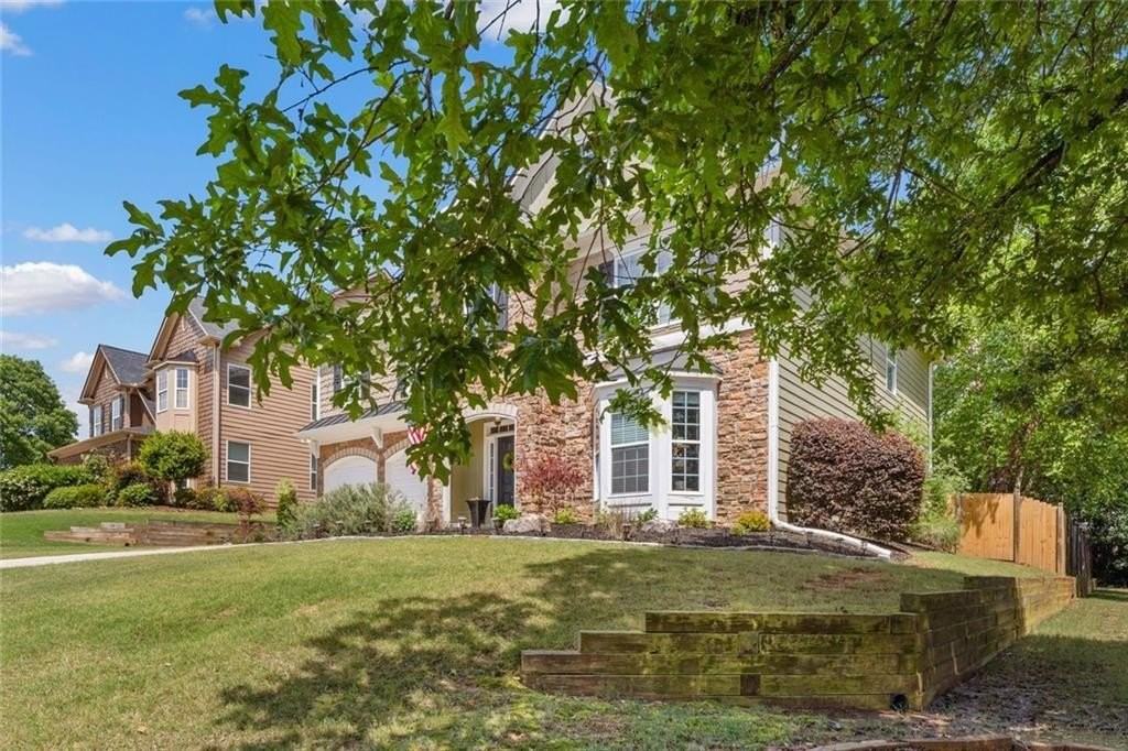 5415 Fieldfreen Dr - Photo 3 of 40