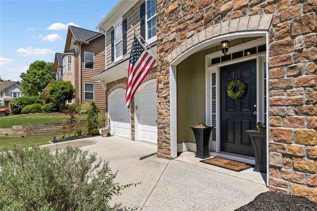 5415 Fieldfreen Dr - Photo 4 of 40