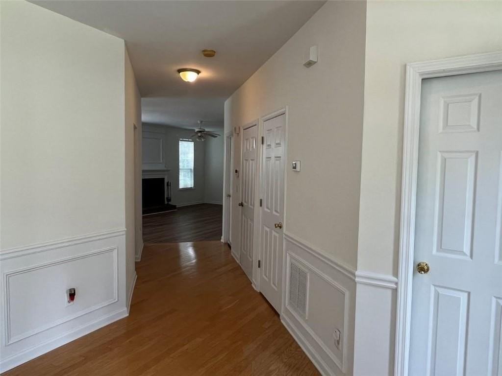 421 Holland Springs Dr - Photo 2 of 33