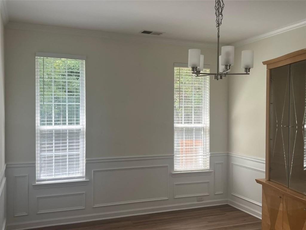 421 Holland Springs Dr - Photo 6 of 33