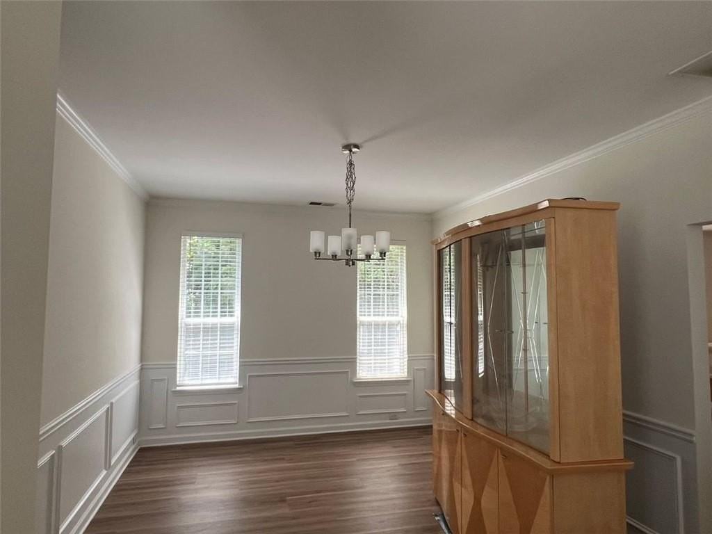 421 Holland Springs Dr - Photo 7 of 33