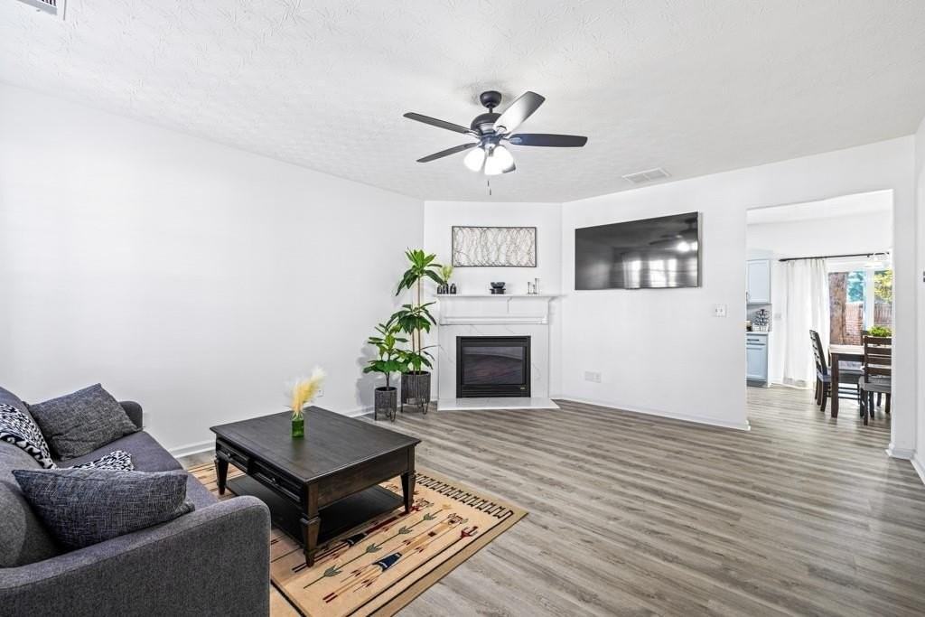 1514 Park Grove Dr - Photo 6 of 40