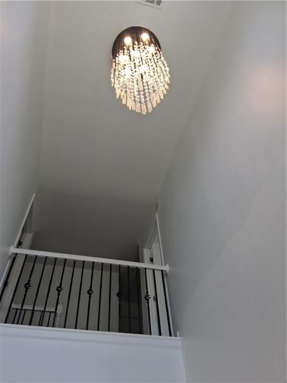 215 Barberry Ln - Photo 7 of 16