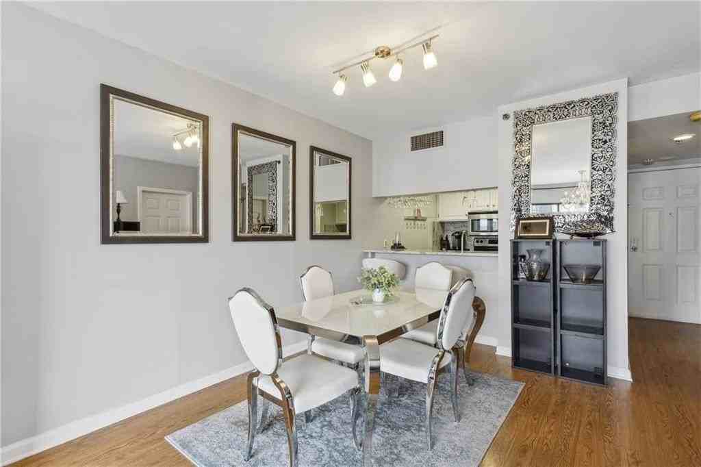 3481 Lakeside Dr Ne Apt 3004 #3004 - Photo 3 of 14