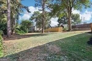 1560 Sams St Se - Photo 7 of 15