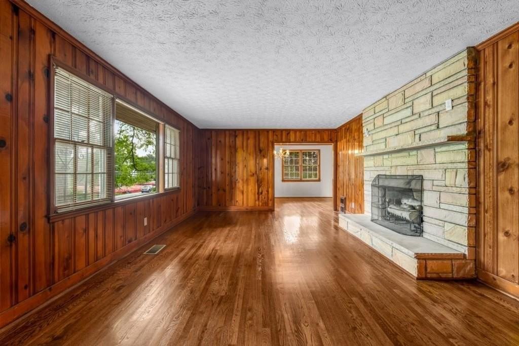 1930 Hollywood Rd Nw - Photo 4 of 19