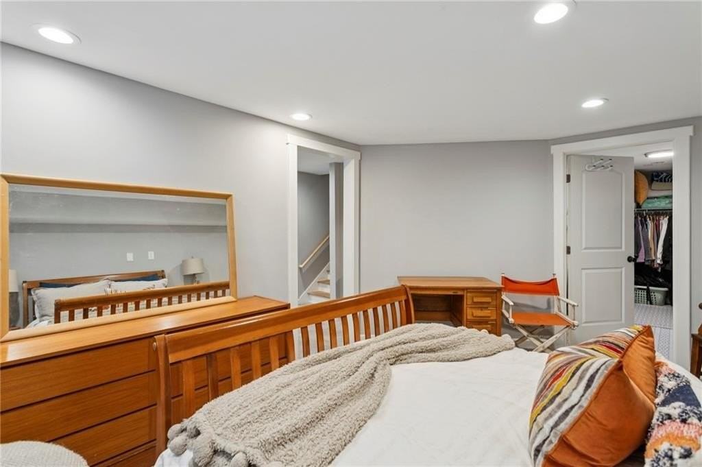 720 Brookline Dr Se - Photo 6 of 15