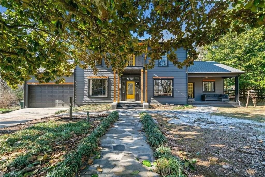 634 S Main St - Photo 2 of 39