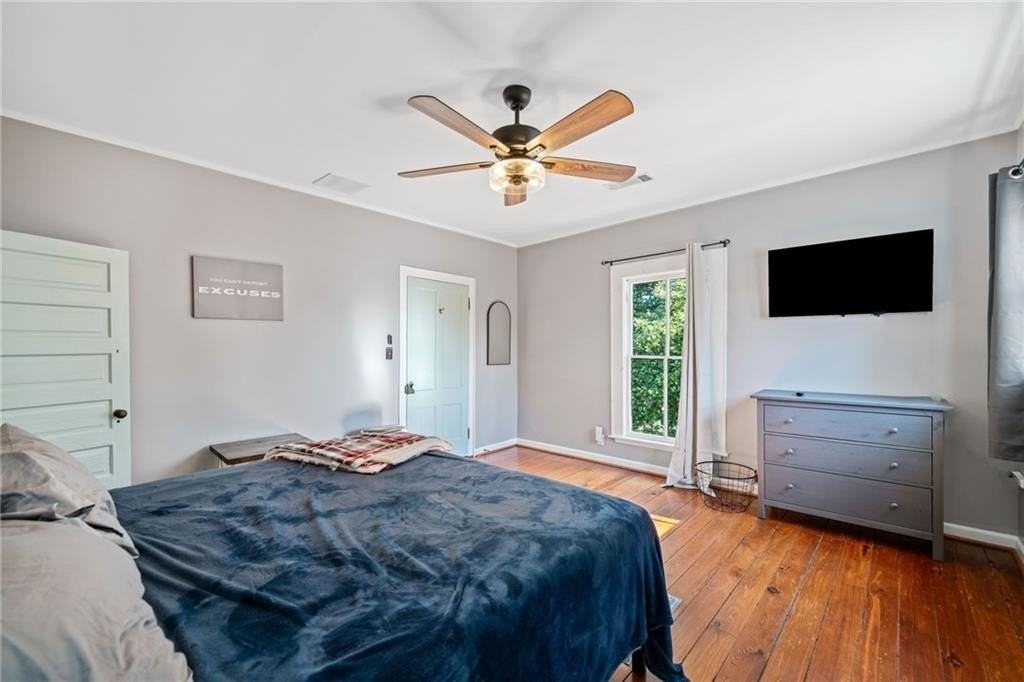 634 S Main St - Photo 6 of 39