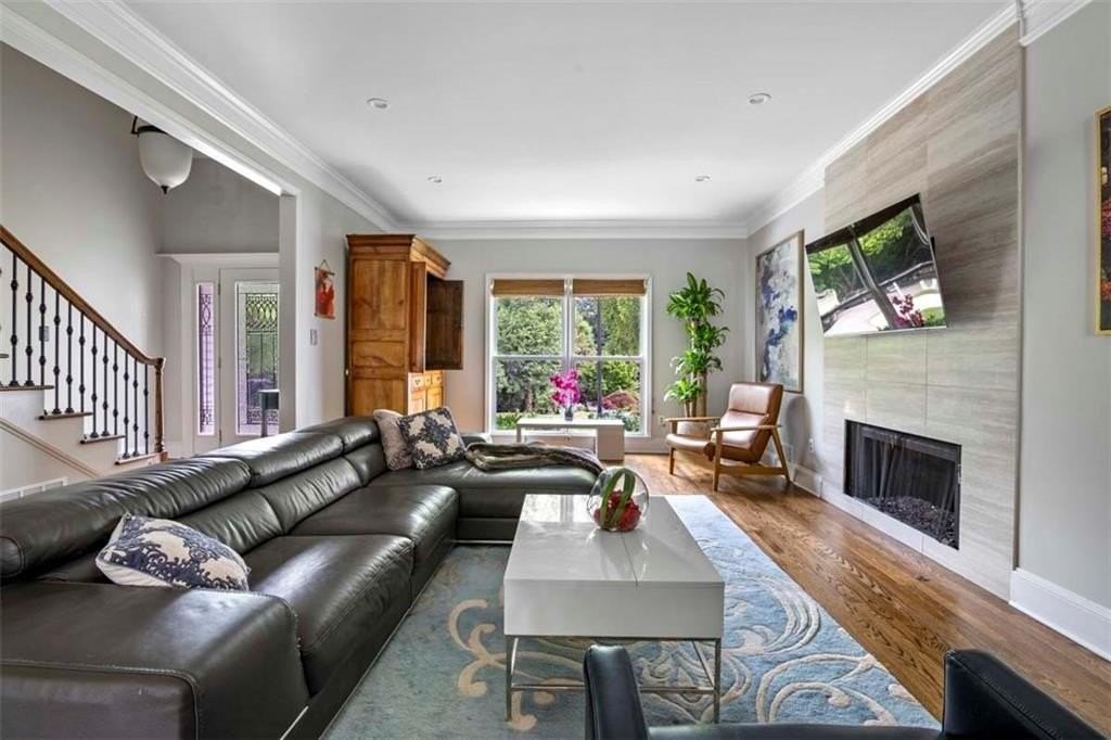 1213 Club Walk Dr Ne - Photo 6 of 33