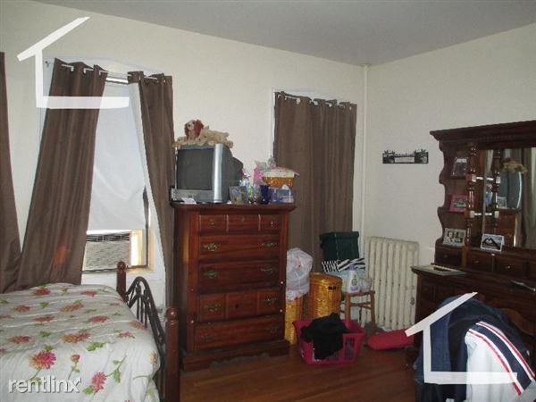 76 Quint Ave - Photo 2 of 10