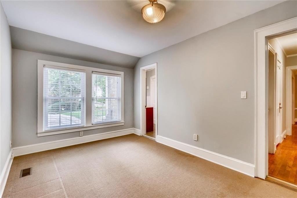 1719 Ridgewood Dr Ne - Photo 4 of 13