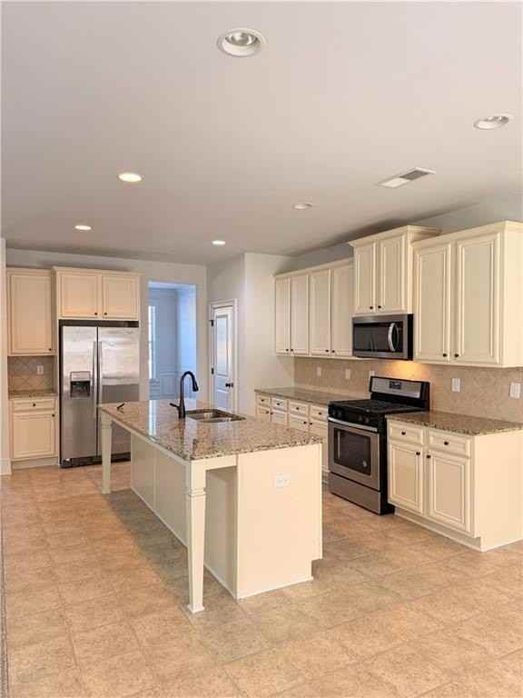 235 Broadmoor Dr - Photo 4 of 13